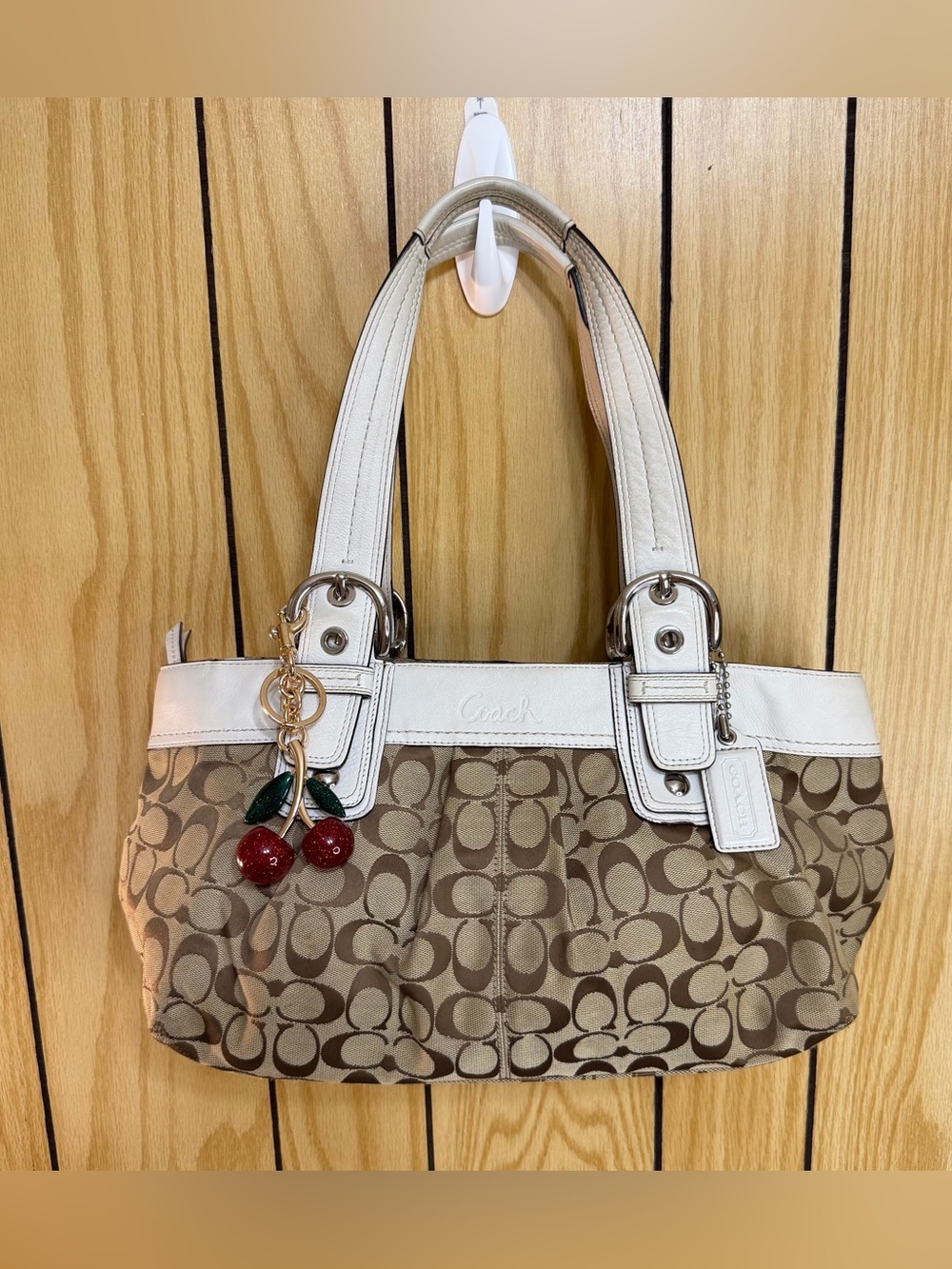 Coach Soho Sig Coach Soho Signature Pleated Tote nature Pleated Tote